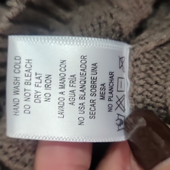 Love Tree Taupe Key-hole Cable Knit Sweater, Size S - Picture 4 of 4
